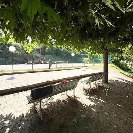 Vue - Clim, Piscine & Restaurant *